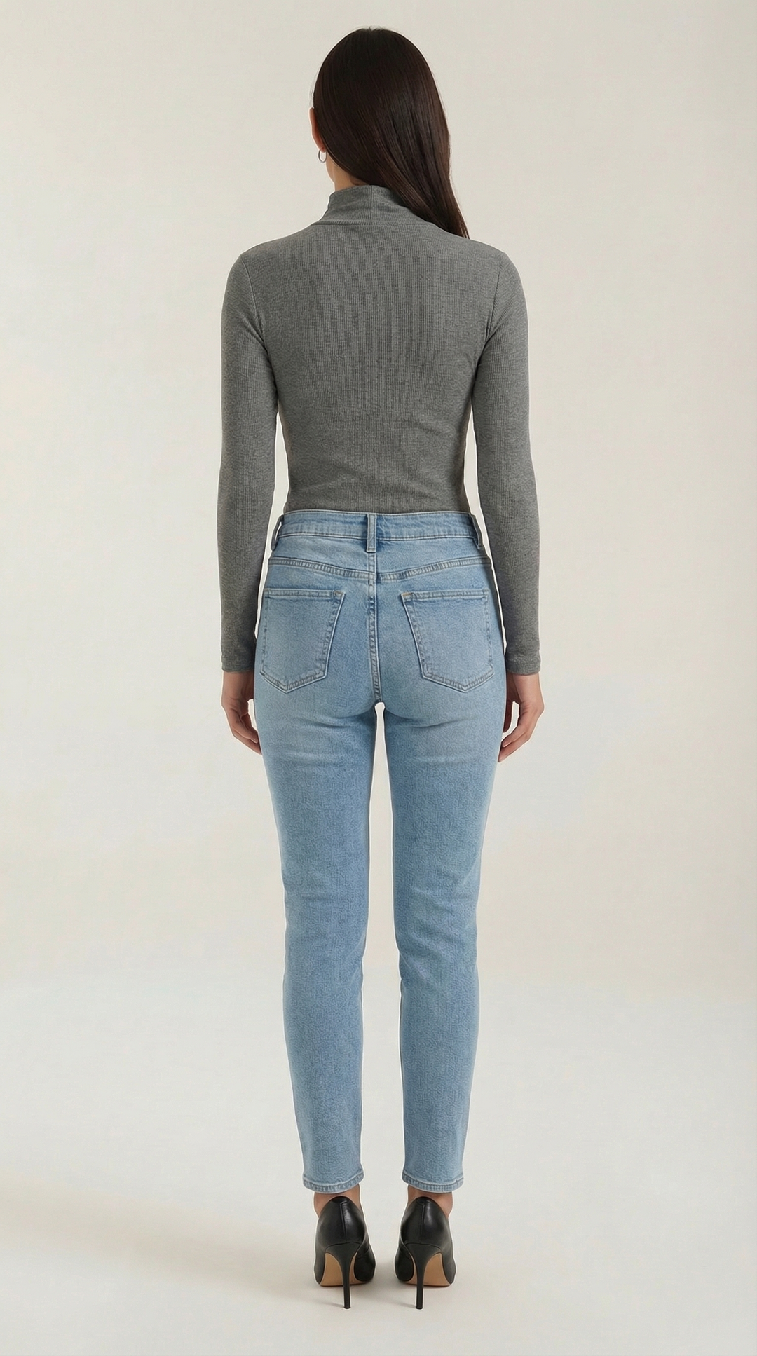 Barbara Chic Cutout Long-Sleeve Knit Top