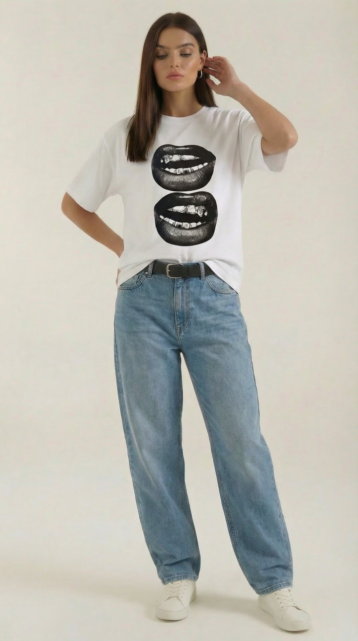 Natalia Oversized Graphic T-Shirt