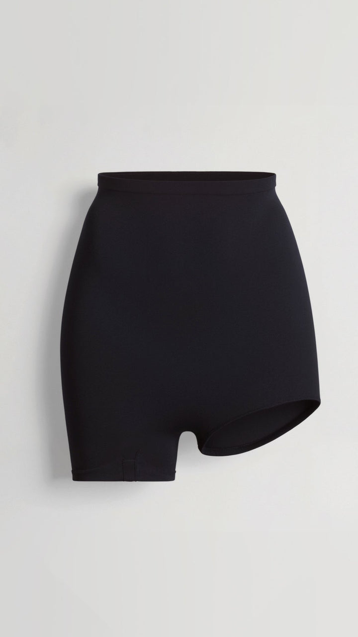 Seamless Short Left Leg Exposed